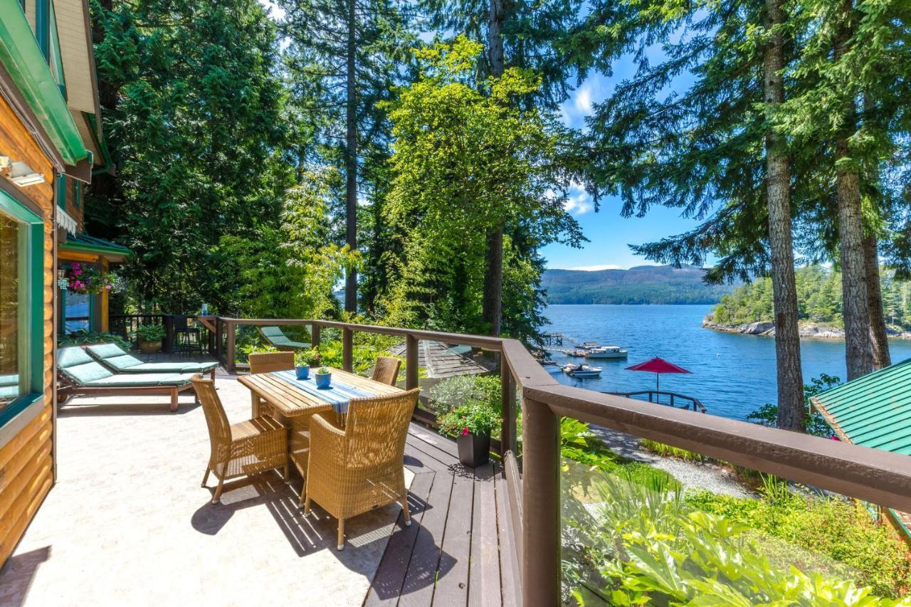 Tranquility Bay Waterfront Inn Sechelt Eksteriør billede